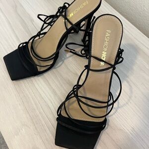 Fashion Nova Elegant Black Lace-Up Heels